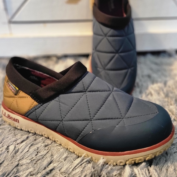 LL Bean Waterproof Primaloft Quilted Slip On sz 8 in Navy/Tan - Picture 2 of 9